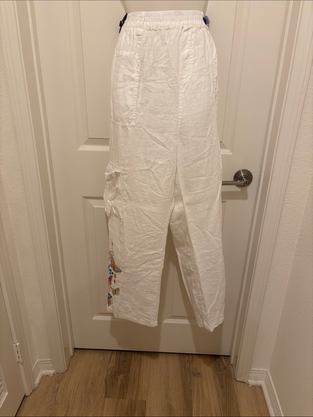 Johnny Was White Linen Wide-Leg Cargo Pants. Brand New.